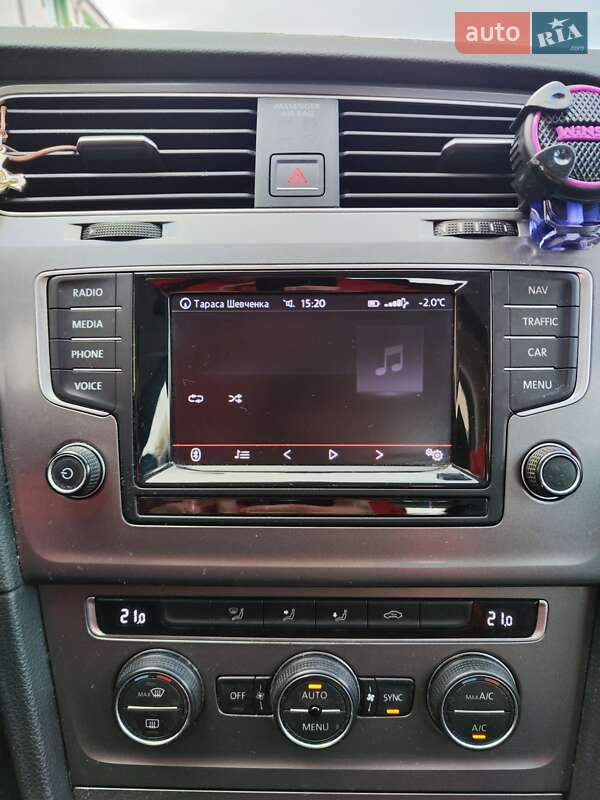 Универсал Volkswagen Golf 2014 в Львове