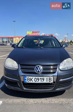 Универсал Volkswagen Golf 2009 в Киеве