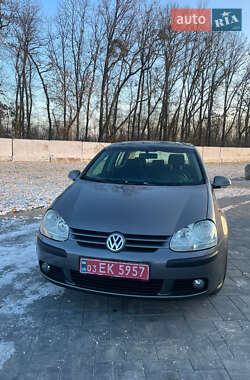 Хетчбек Volkswagen Golf 2005 в Луцьку