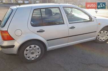 Хетчбек Volkswagen Golf 1998 в Роздільній