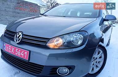 Універсал Volkswagen Golf 2010 в Львові