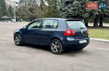 Хетчбек Volkswagen Golf 2004 в Рівному