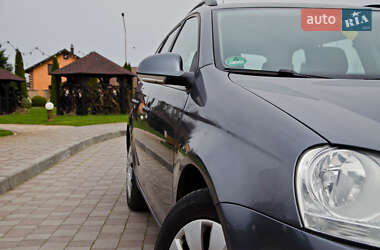 Универсал Volkswagen Golf 2008 в Березному