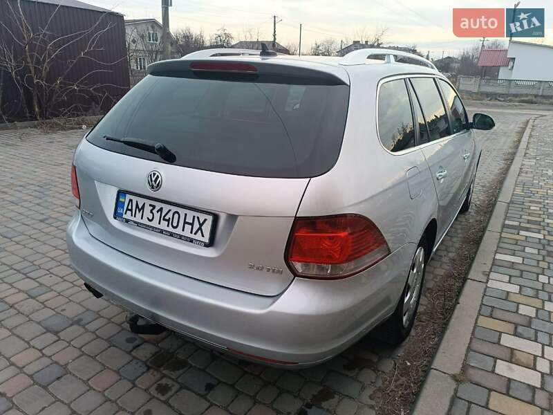 Универсал Volkswagen Golf 2012 в Житомире
