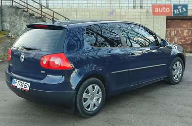 Хетчбек Volkswagen Golf 2005 в Городенці