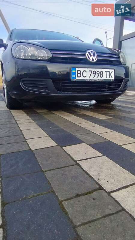 Універсал Volkswagen Golf 2009 в Львові