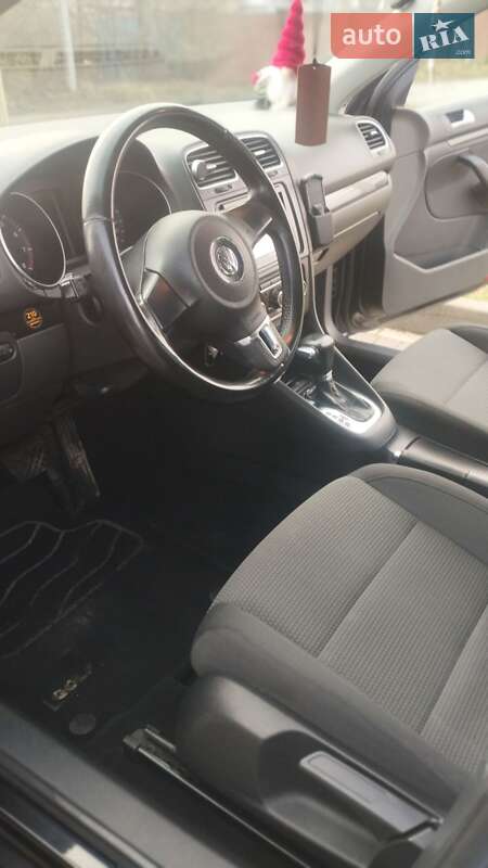 Універсал Volkswagen Golf 2009 в Львові