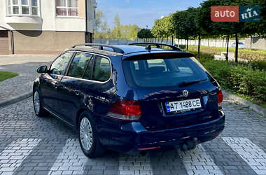 Універсал Volkswagen Golf 2012 в Івано-Франківську