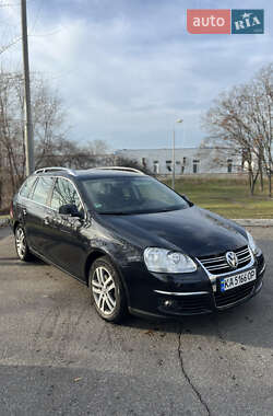 Універсал Volkswagen Golf 2009 в Києві