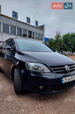 Хэтчбек Volkswagen Golf 2005 в Нежине