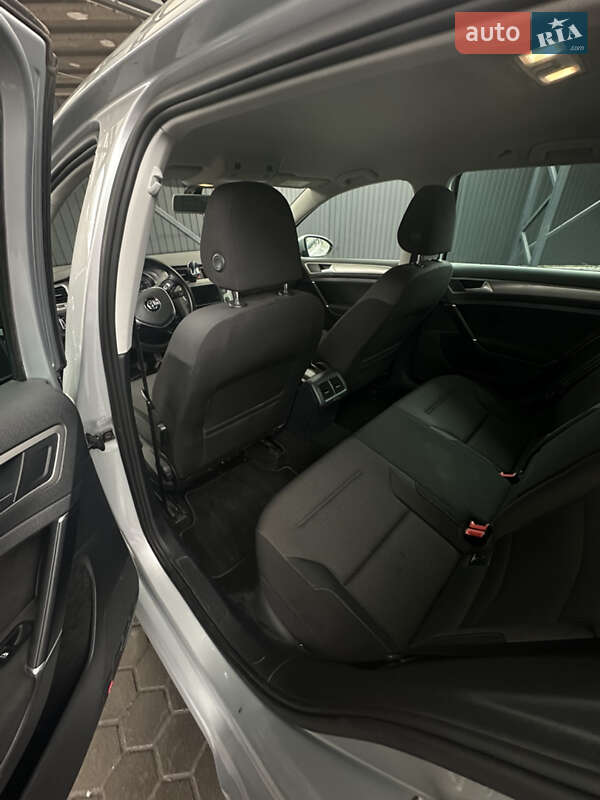 Универсал Volkswagen Golf 2015 в Броварах