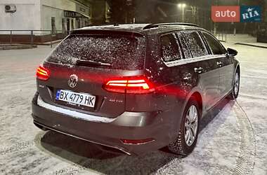 Універсал Volkswagen Golf 2017 в Вінниці