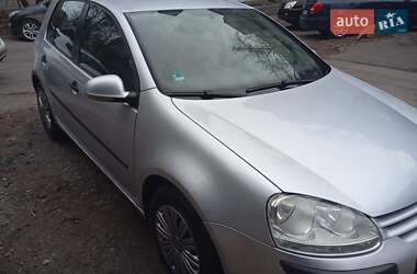 Хетчбек Volkswagen Golf 2005 в Вінниці