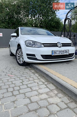 Хэтчбек Volkswagen Golf 2014 в Львове