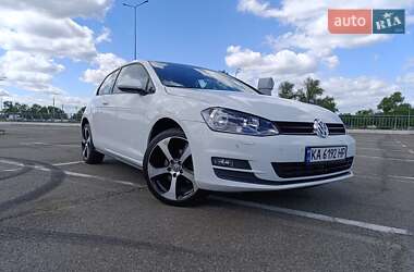 Хэтчбек Volkswagen Golf 2013 в Киеве