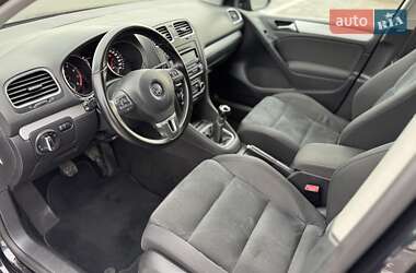 Хетчбек Volkswagen Golf 2010 в Вінниці