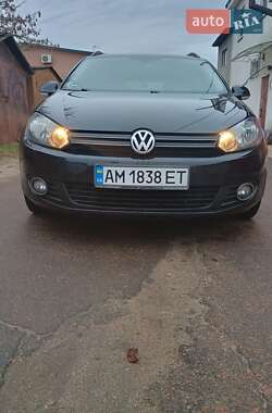 Універсал Volkswagen Golf 2009 в Житомирі