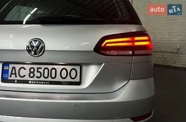 Универсал Volkswagen Golf 2018 в Луцке