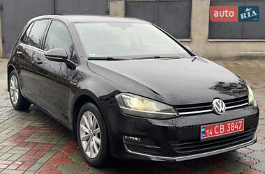 Хэтчбек Volkswagen Golf 2015 в Звягеле