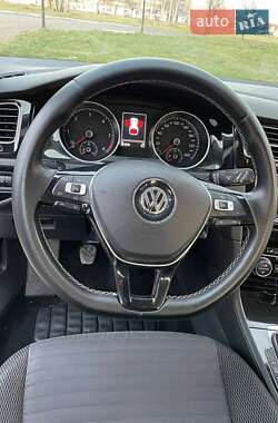 Універсал Volkswagen Golf 2014 в Звягелі