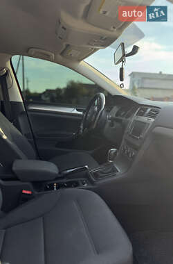 Универсал Volkswagen Golf 2015 в 