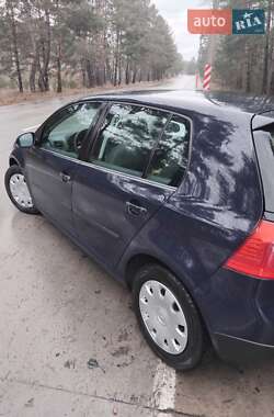 Хетчбек Volkswagen Golf 2004 в Славуті