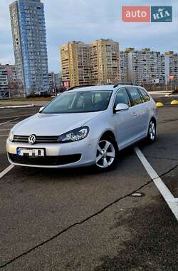 Универсал Volkswagen Golf 2012 в Киеве