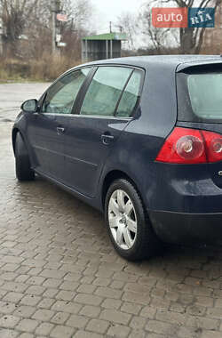 Хетчбек Volkswagen Golf 2008 в Рівному