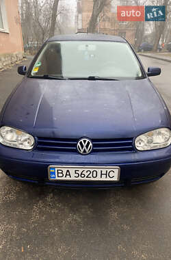 Хэтчбек Volkswagen Golf 2002 в Кропивницком