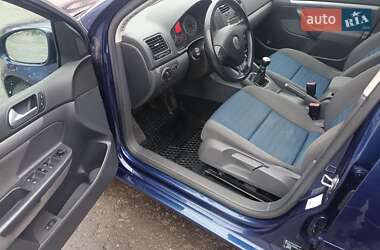 Хэтчбек Volkswagen Golf 2007 в Славянске