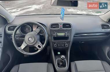 Хетчбек Volkswagen Golf 2010 в Горохові