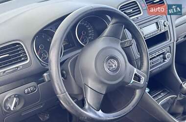 Хетчбек Volkswagen Golf 2010 в Горохові