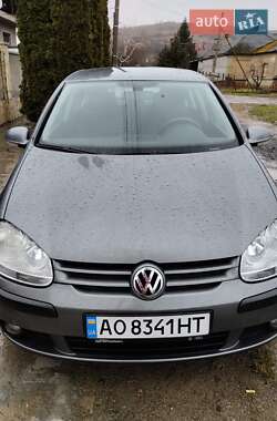 Хетчбек Volkswagen Golf 2005 в Береговому