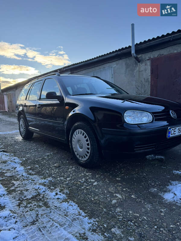 Універсал Volkswagen Golf 1999 в Хотині