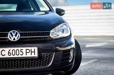 Хэтчбек Volkswagen Golf 2009 в 