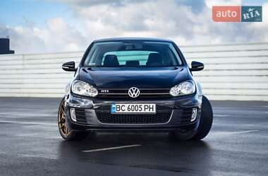 Хэтчбек Volkswagen Golf 2009 в 