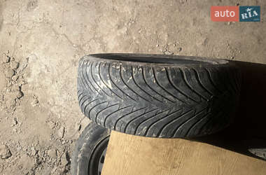 Хэтчбек Volkswagen Golf 2002 в 
