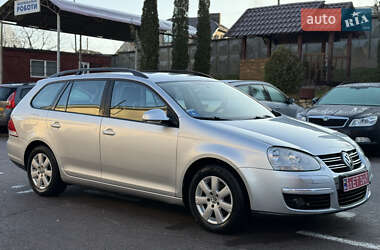 Универсал Volkswagen Golf 2009 в Ровно