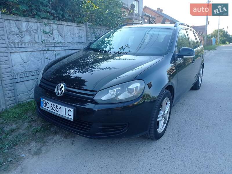 Универсал Volkswagen Golf 2010 в Львове