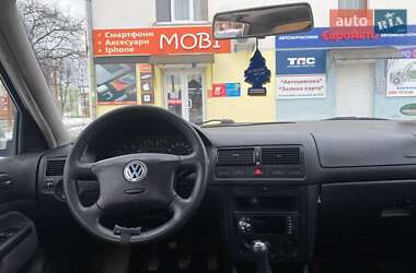 Хэтчбек Volkswagen Golf 2000 в Долине