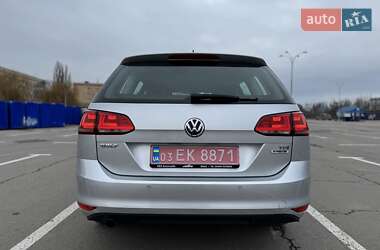 Універсал Volkswagen Golf 2016 в Кам'янець-Подільському