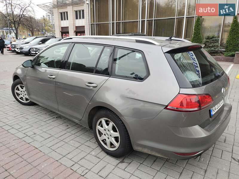 Універсал Volkswagen Golf 2013 в Києві