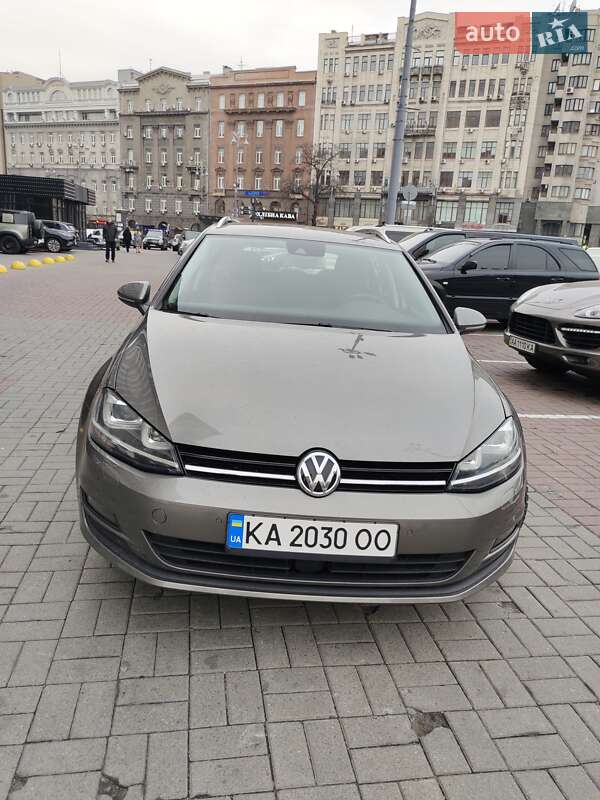 Універсал Volkswagen Golf 2013 в Києві