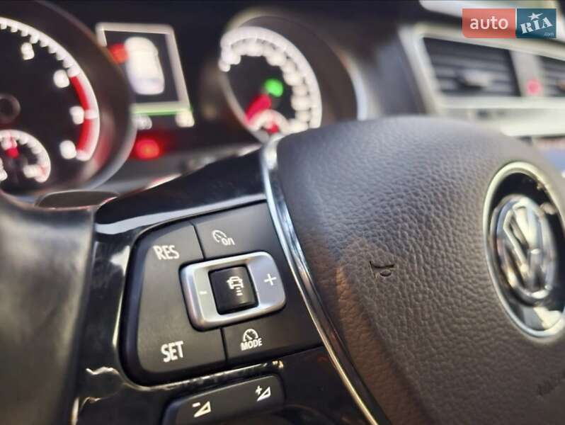 Універсал Volkswagen Golf 2013 в Києві