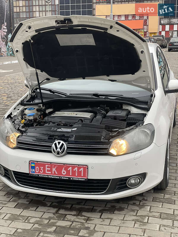 Хэтчбек Volkswagen Golf 2009 в Луцке