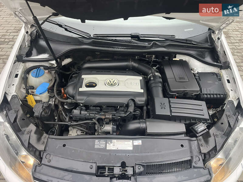 Хэтчбек Volkswagen Golf 2009 в Луцке