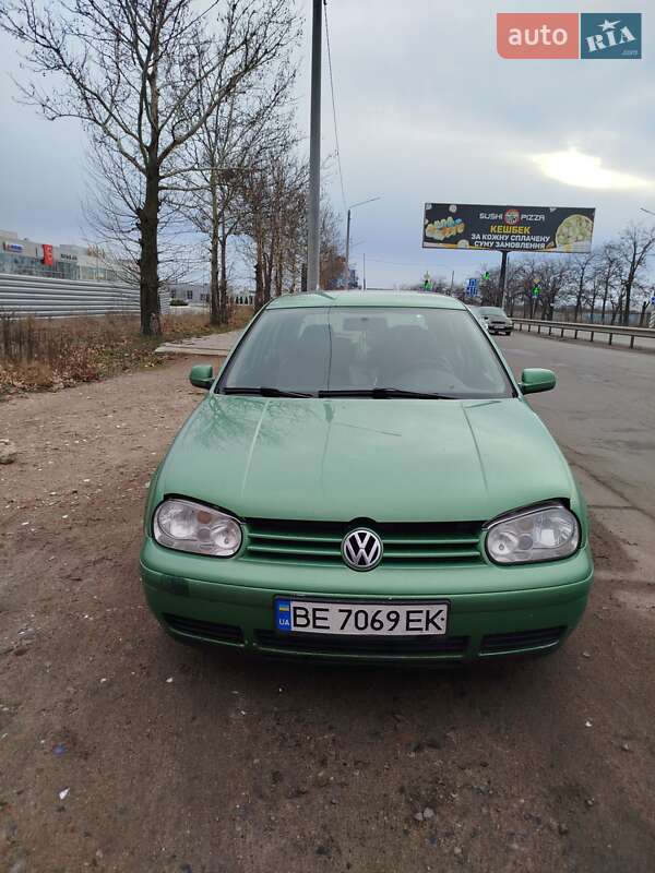 Хетчбек Volkswagen Golf 1999 в Миколаєві