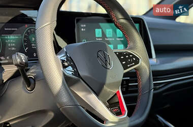 Хетчбек Volkswagen Golf 2023 в Запоріжжі