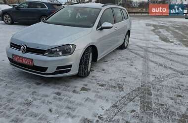 Универсал Volkswagen Golf 2016 в Луцке