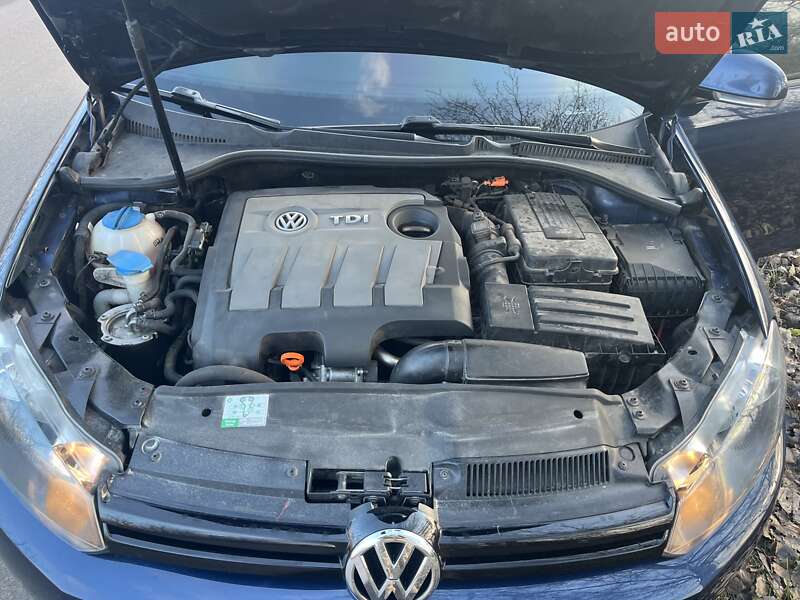 Универсал Volkswagen Golf 2012 в Гребенке